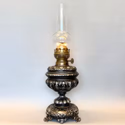 Silverfärgad urnfotogenlampa 20'''