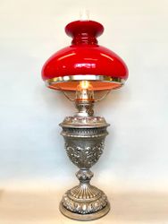 Vacker urnfotogenlampa med vestaskärm 14'''