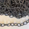 Oval järnkedja (svart) 15x23 mm