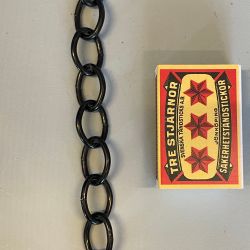 Oval järnkedja (svart) 15x23 mm