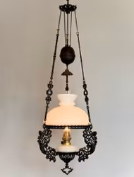 Svart takfotogenlampa med vacker skärmring - antik 10'''