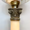 Elegant fotogenlampa på alabasterfot med kungsblå skärm 14'''