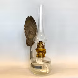 Väggfotogenlampa med snäckreflektor 8'''