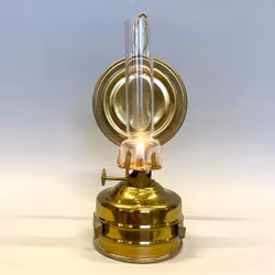 Liten väggfotogenlampa med stjärnbrännare