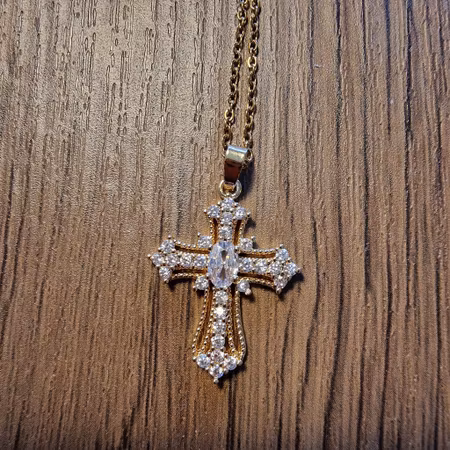 Kors guldfärg strass