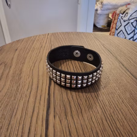 Armband punk svart