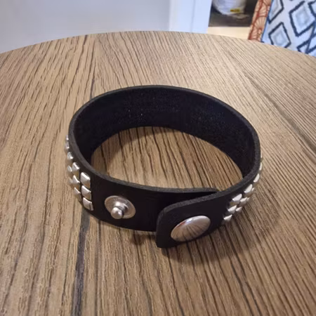 Armband punk svart