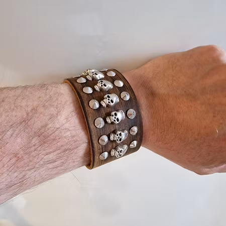 Armband punk döskallar