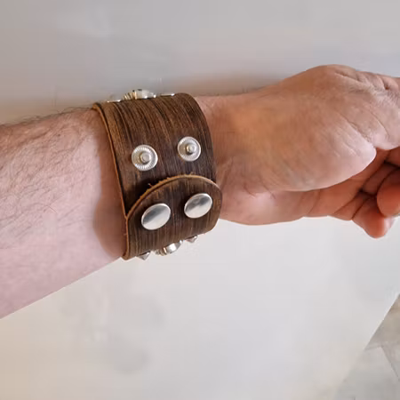 Armband punk döskallar
