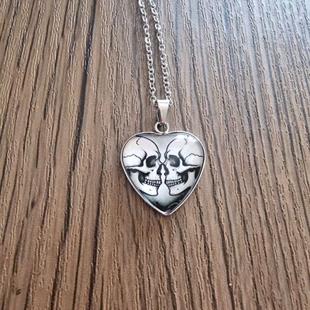 Halsband döskallar