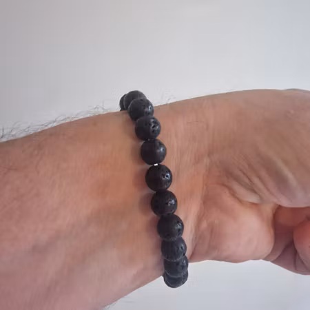 Armband lava stenar