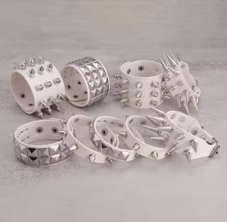 Punk armband vitt