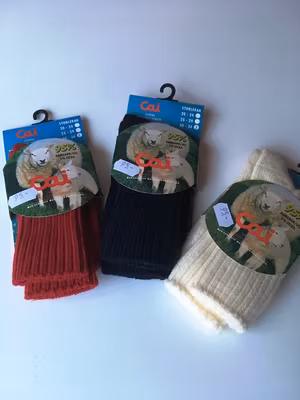 Ullstrumpa Cai Barn 95% ull