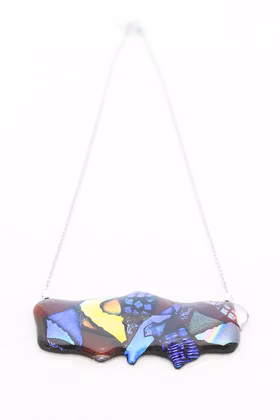 Halsband av handgjort glas