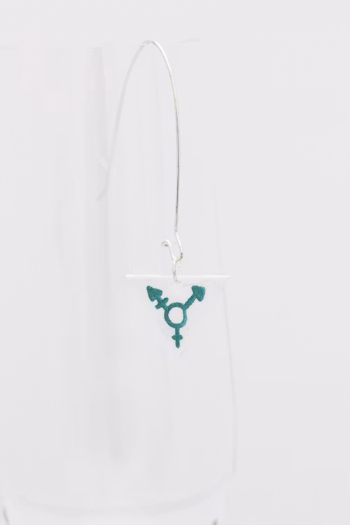 Trans, örhänge