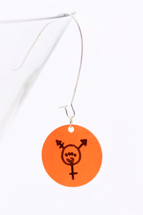 Trans, örhänge
