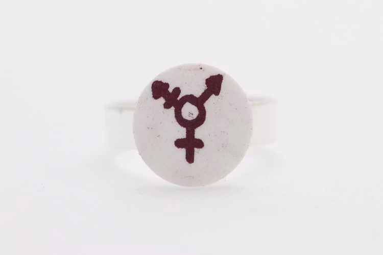 Trans, ring