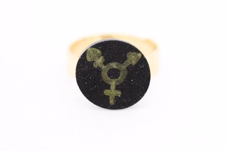 Trans, ring