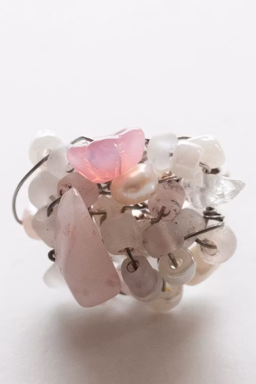 Ring i rosa och vitt