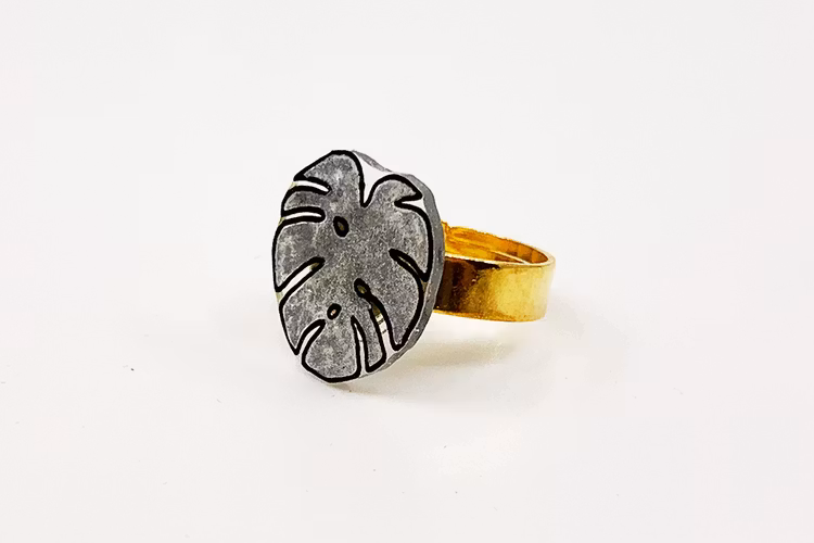 Monstera, ring