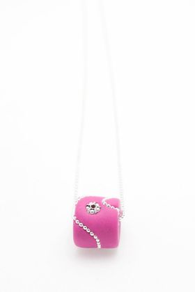 Pärla i rosa och silver, på kedja