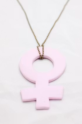 Feminist, stort hänge på kedja