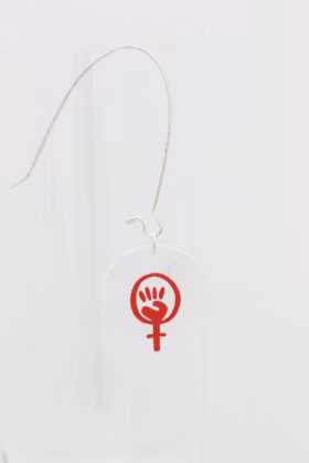 Feminist, örhänge