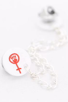 Feminist, kragbroscher