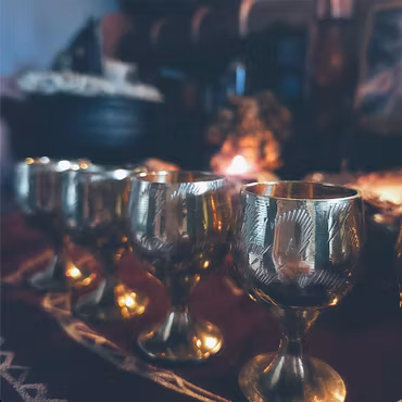 Liten Rituell Bägare i Mässing