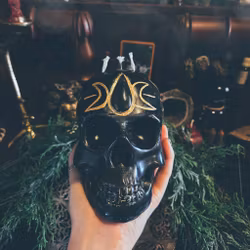 Stort Ritualljus i Bivax med Labradorit - Hekate's Skull