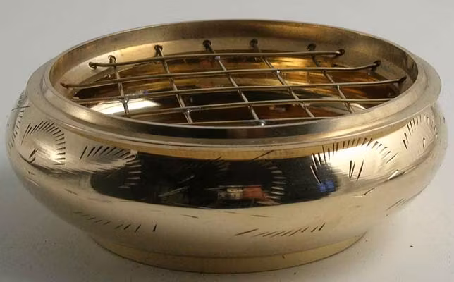 Røkelsesskål i messing