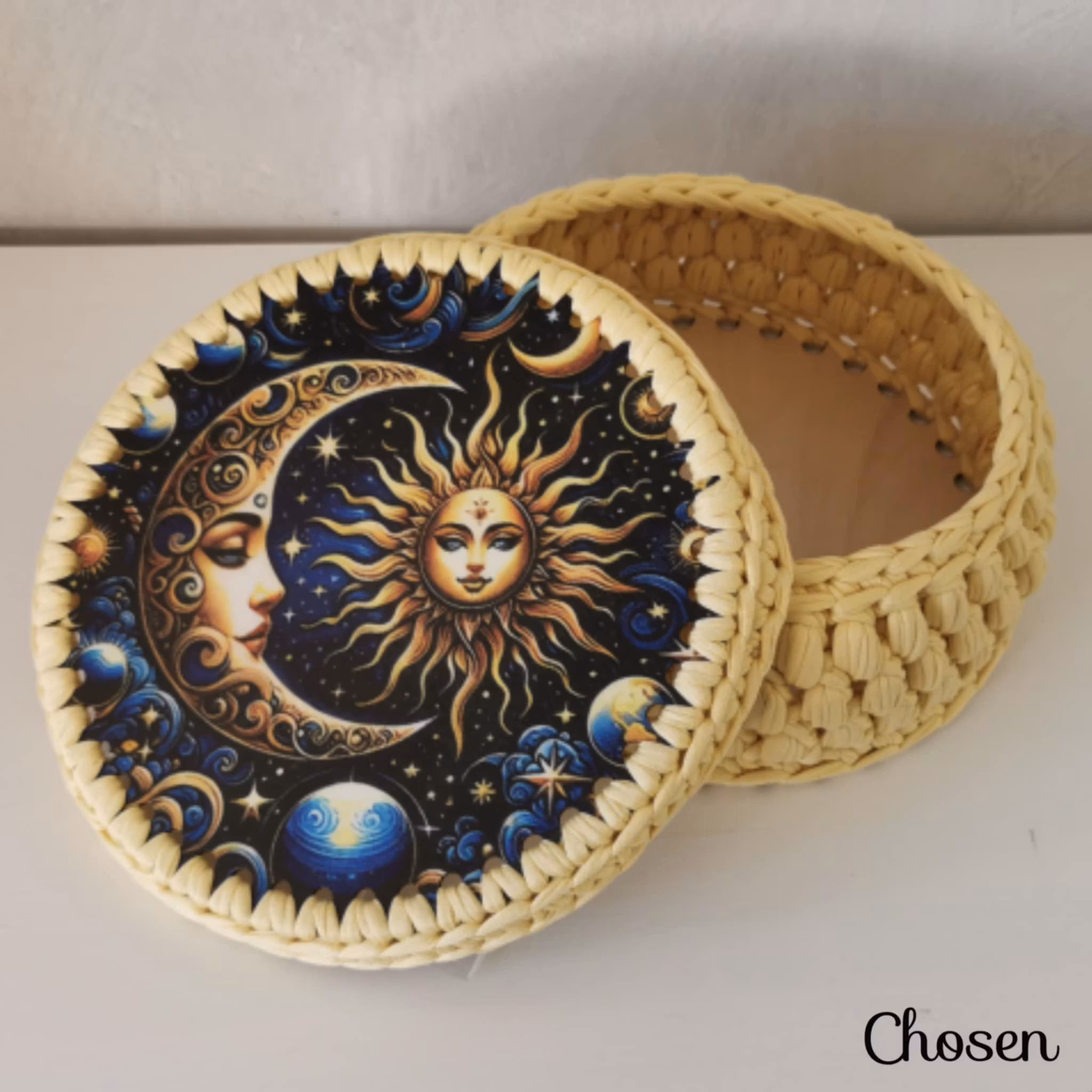 Korg, Sol & Måne, Ljusgul