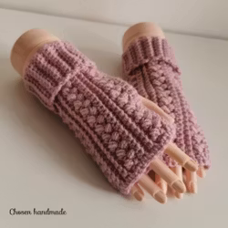 Malva Torgvantar, Gammelrosa