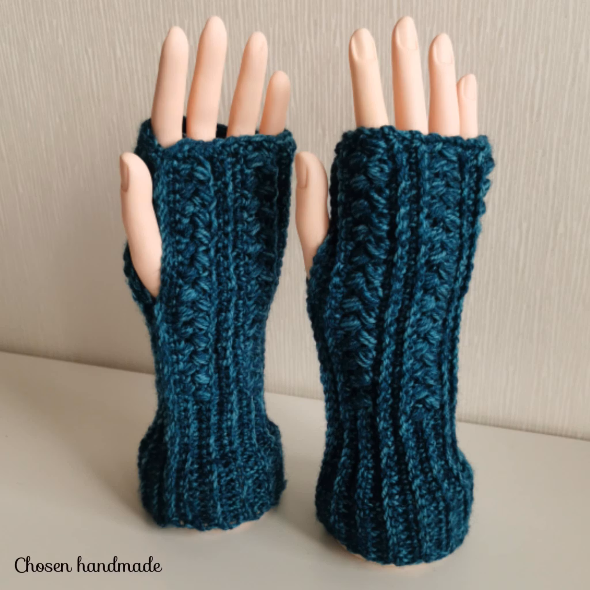 Malva Torgvantar, Blå Turmalin