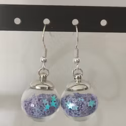 Örhängen glasglob med lilablå stjärnglitter