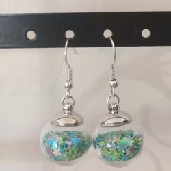 Örhängen glasglob med mixat grönt, lila och blått stjärnglitter 16mm