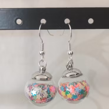 Örhängen glasglob med mixat stjärnglitter