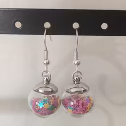 Örhängen glasglob med mix blått, rosa och gult stjärnglitter
