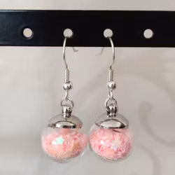 Örhängen glasglob med ljusrosa stjärnglitter
