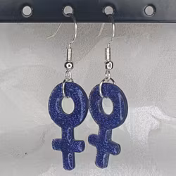 Örhängen med små kvinnosymboler med glitter mörkblå