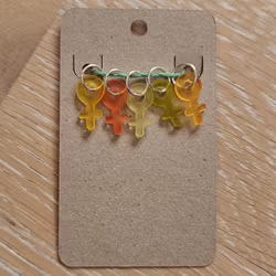 Stickmarkörer småberlocker gula kvinnosymboler 5-pack