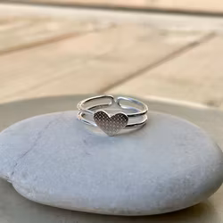 Ställbar ring med hjärta