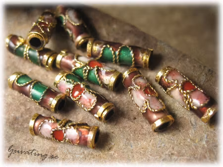 Cloisonne pärla brunt rör ca 10x3 mm