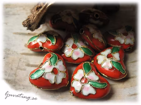 Cloisonne pärla rött hjärta ca 17x14 mm