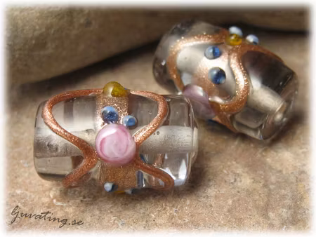 Wedding Cake Clear tub storlek medium ca 19x14 mm