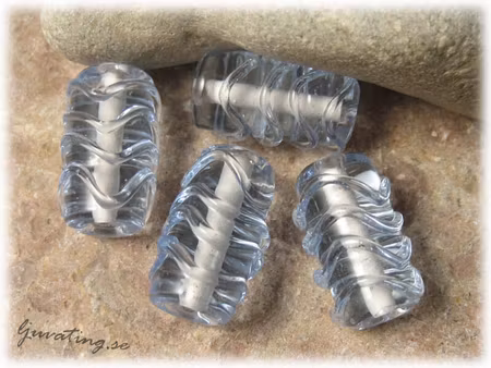 Clear vågig ca 23x13 mm