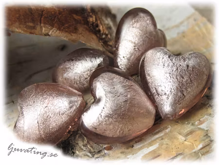 Plommon ljus nyans bulligt hjärta ca 20 mm