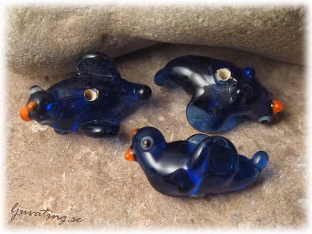 Blå handgjord pärla fågel