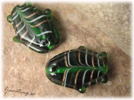 Mossgrön stor fisk ca 26x23 mm