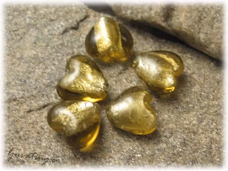 Olivgrönt silverfoil hjärta ca 12 mm